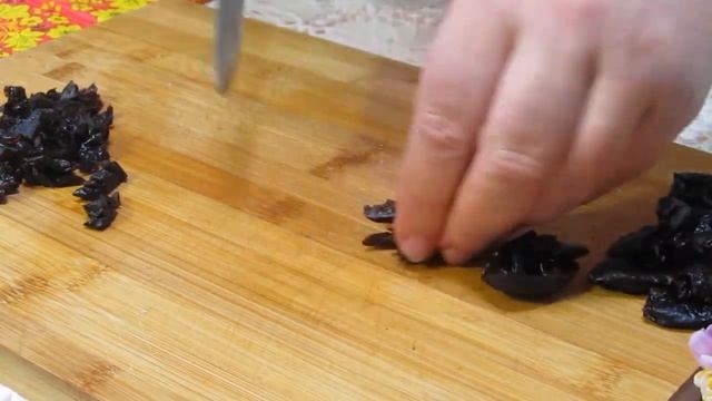 Салат яркий, сочный, запоминающийся! Заменит ужин, ещё и на завтрак останется! смотреть онлайн