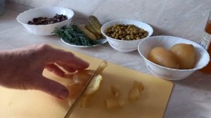 Простой в приготовлении и очень вкусный Постный салат из овощей и грибов