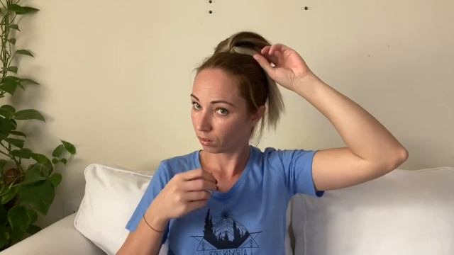 Красивая шишка из хвоста / вечерня причёска / легкая причёска / идеи причёсок /