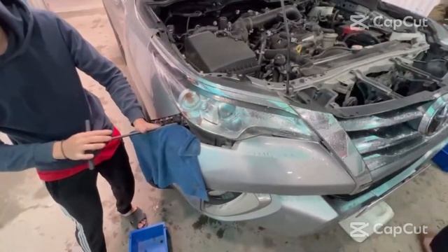 THÁO LẮP ĐÈN PHA TOYOTA FORTUNER 2018 смотреть онлайн