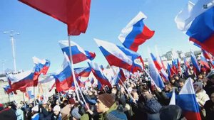 Тысячи уральцев встретили «Крымскую весну» в Историческом сквере Екатеринбурга
