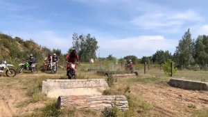 Артём Кунцевич учит красиво проезжать эндуро парк