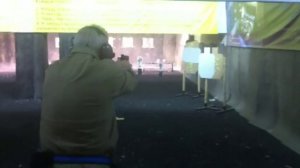 Тренировка по практической стрельбе из пистолета