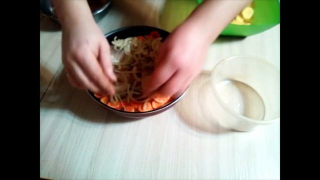 Судак запеченный с овощами от Луча. Pike perch baked with vegetables. 梭鱼鲈鱼烤蔬菜. смотреть онлайн