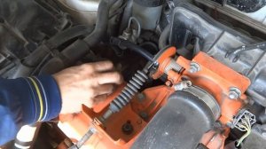 Замена прокладки клапана системы вентиляции картера на Mazda Demio
