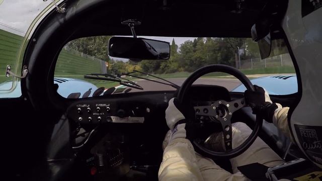 Gulf Porsche 917 onboard at Imola смотреть онлайн