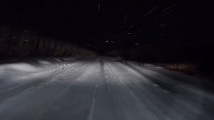 Ночные покатушки от первого лица по зимней дороге