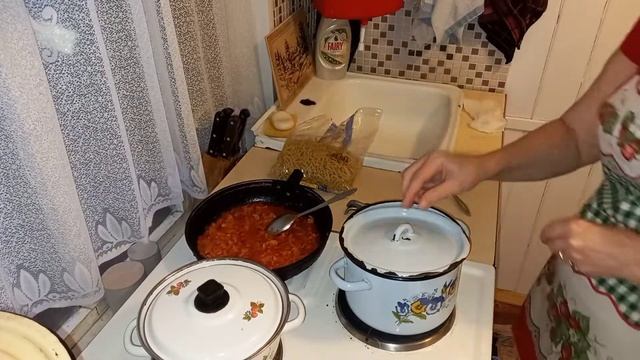 Живём на даче. Ричард ловит мышей. смотреть онлайн