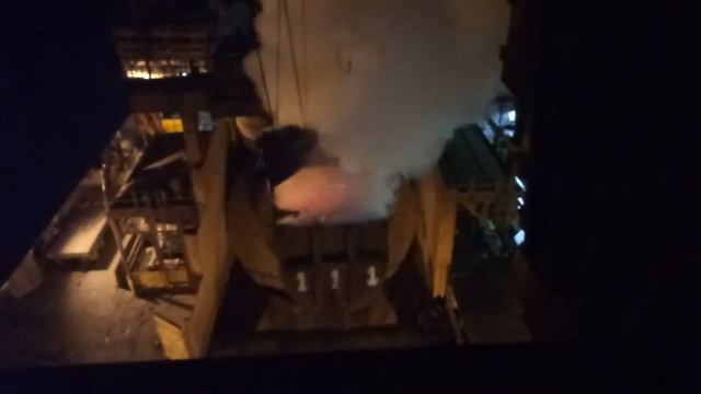 Завалка лома в конвентор