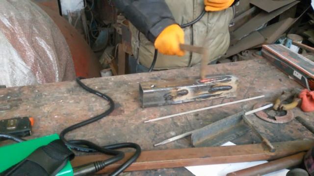 Edison MMA 305 DK - открываем, варим электродами 3 мм, 4 мм, 5 мм смотреть онлайн