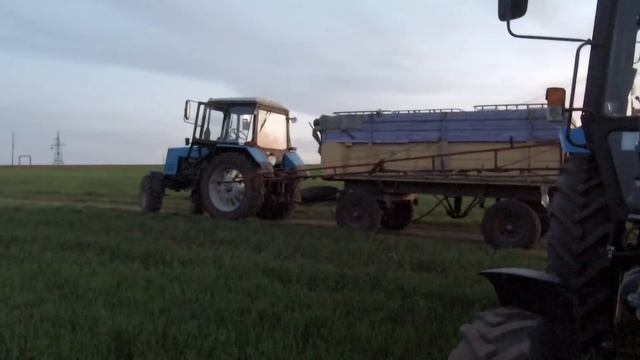 Замена помпы польского опрыскивателя на новую и опрыскивание озимой пшеницы смотреть онлайн