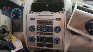 08-11 Ford Escape How to remove the radio Install carplay android auto reverse camera tutorial
