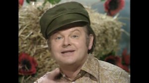 Benny Hill - Harvest of Love (1972)