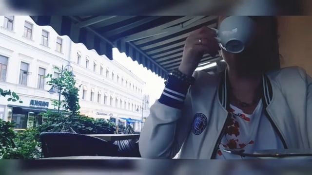 Москва, прогулка, люди, мода, август моя мед.комиссия по работе. Новокузнецкая вестибюль, барельефы