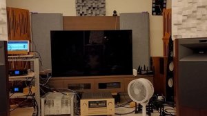 accuphase e800 with jbl s4700