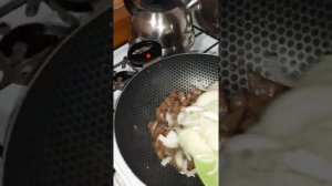 Рис с овощами и свиной печенью, пошаговый и вкусный рецепт, который понравится всей семье.