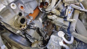 Течь масла под теплообменником Audi A6 C7 2.0 TFSI / Oil leak under the heat exchanger