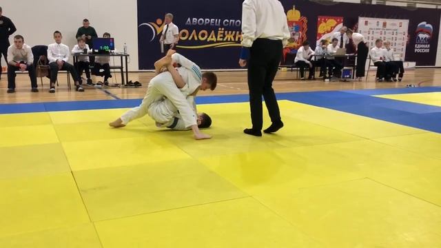 Гордеев Кирилл vs Кузнецов Марк 1/2 финала ПМО по джиу-джитсу г. Куровское 2022г. смотреть онлайн