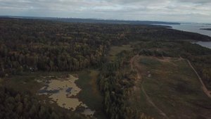 Посёлок Воложка в начале ижевского пруда и пешеходный мост через реку Иж