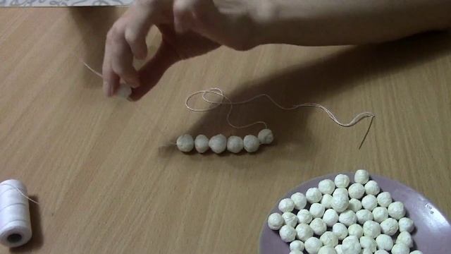 КАК СДЕЛАТЬ БУСЫ ИЗ САЛФЕТОК/ ЖЕМЧУЖНЫЕ БУСЫ/DIY смотреть онлайн