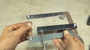 Сделай и себе этот простой электро Лобзик!!!