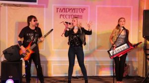Группа ЛЕДИ (Юля Шереметьева) - выступление в "Гладиаторе"- часть 2