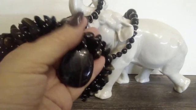 Черные камни. Бусы из натуральных камней. Гагат. Соколиный глаз смотреть онлайн
