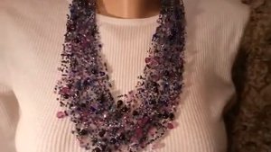 Воздушное колье из бисера и бусин .