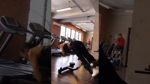 kamshat zholdybayeva показывает поддерживать свою фигуру и попу и груда 18+ фитнес