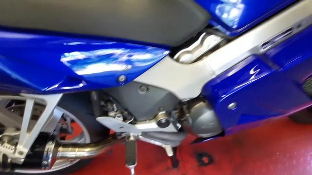 Honda VFR800 смотреть онлайн