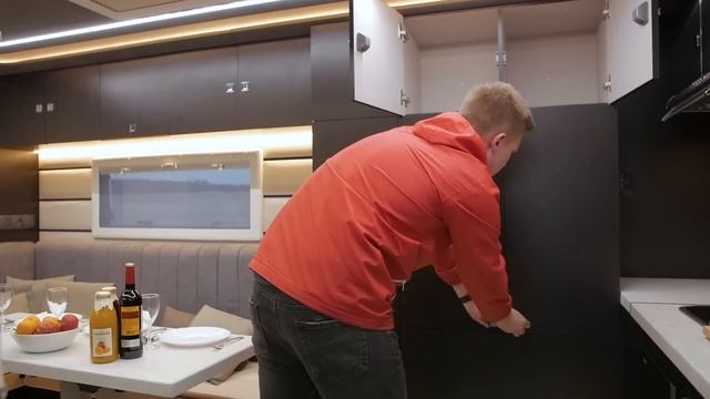 ПРЕМИУМ-АВТОДОМ КАМАЗ С ХАМАМОМ 2020. ПУТЕШЕСТВИЯ И САМОИЗОЛЯЦИЯ. ПОЛНЫЙ ОБЗОР. смотреть онлайн