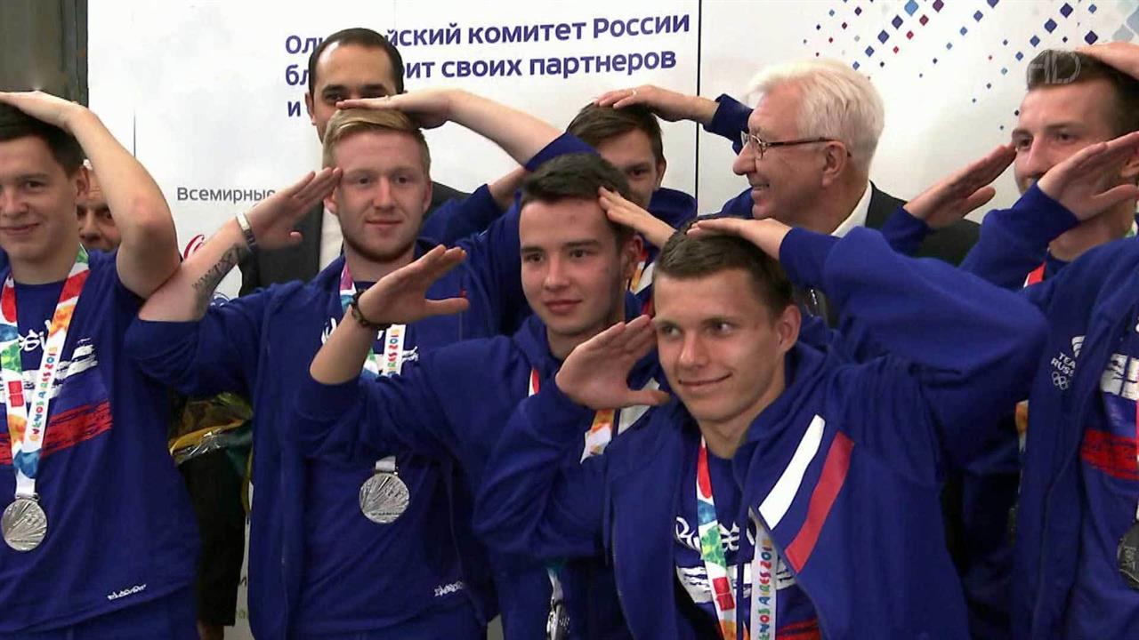 Из Аргентины вернулись российские спортсмены, триумфаторы Юношеской Олимпиады в Буэнос-Айресе