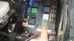 Как отключить компрессор пневмоподвески автомобиля мерседес W 221