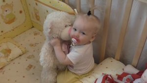 Ребёнок 10 месяцев /  Любимые игры