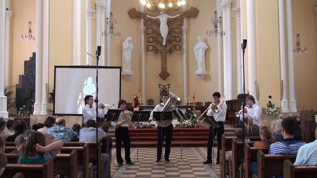 New Life Brass им.Т.А.Докшицера - Под небом Парижа смотреть онлайн