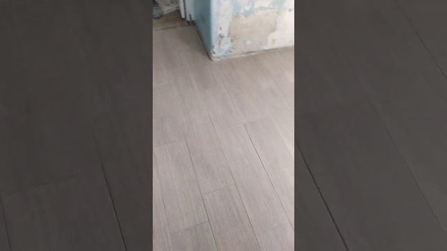 ДНР. Ул.Куйбышева. Частичный ремонт кухни.Монтаж фартука. Ремонт пола,монтаж кафеля.2 рабочих дня. смотреть онлайн