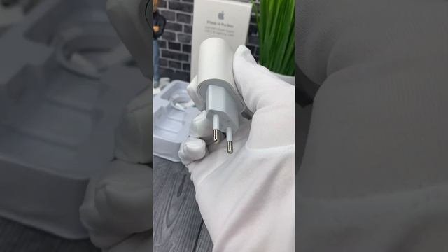 Обзор на набор Apple Блок питания + лайтинг кабель