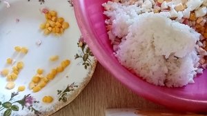 крабовый салат.mp4 Крабовый салат #лейла #лейлаха #leylaha #салат