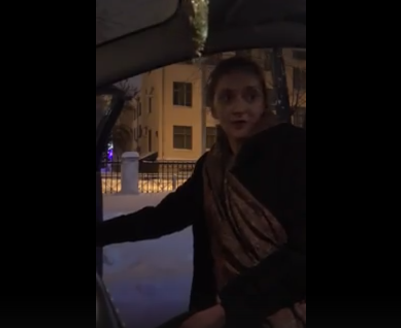 Нападение пьяной пассажирки в такси 