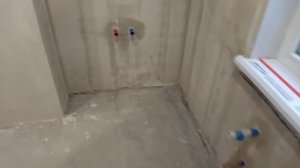 Грунтовка на оштукатуренных стенах перед финишным нанесением шпаклёвки!