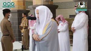 Намаз в Мекке. Шейх Фейсаль Газзави.