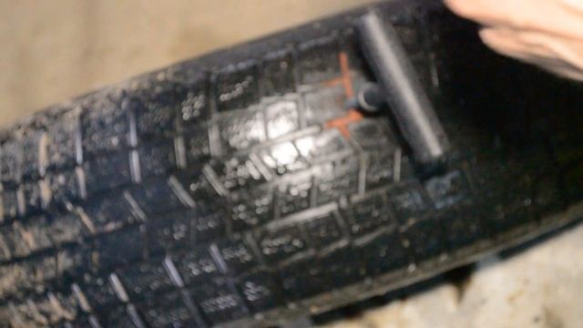 Ремонт прокола колеса за 2$ смотреть онлайн