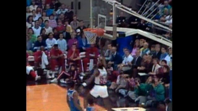 Clyde Drexler: NBA Superstars 2 HD смотреть онлайн