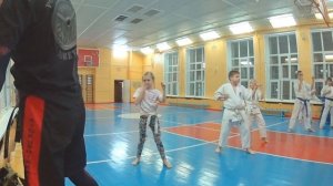 Тренировка по кихону в рамках подготовки к экзамену на пояс. Кёкусинкай Карате. ЦСП «Тэнгу Про»