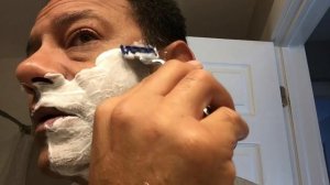 Gillette Mach3 v. Mach3 Turbo | Day 4  #ShaveWars