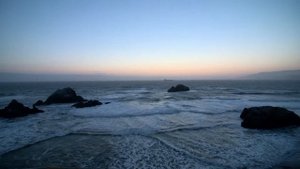 В одно окно смотрели двое...