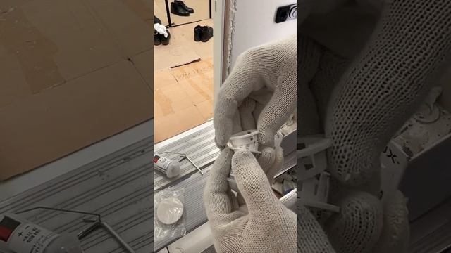 Датчик EasyLux. Второй способ крепления датчика к потолку смотреть онлайн