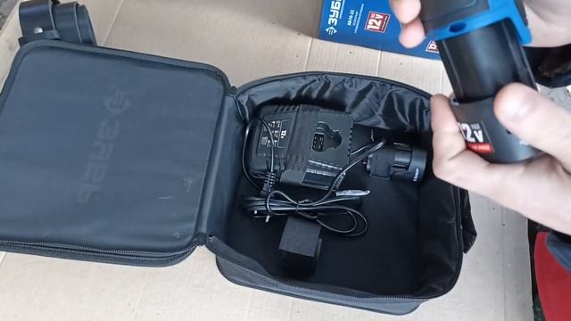 Обзор аккумуляторной мини УШМ ЗУБР АВ-76-22, 12В . ЖМИ ЛАЙК!!! смотреть онлайн