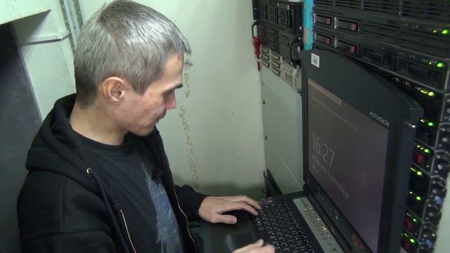 Обзор серверного KVM - ATHEN Altusen KL9116