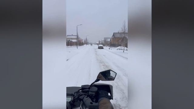 Зимний дрифт на квадроцикле CFMOTO CFORCE 600 смотреть онлайн
